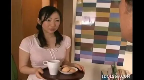 Jeune belle-mère japonaise baise nouveaux clips chauds