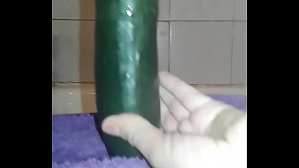 Penetração com pepino novos clipes interessantes