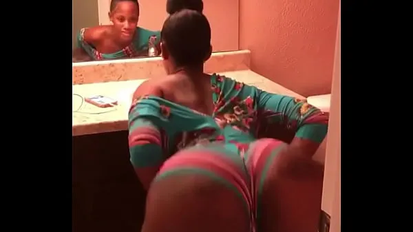 Hot sexy black girl twerking new Clips