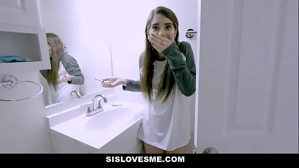 SisLovesMe - Hot Stepsis (Joseline Kelly) Fode e acidentalmente morde o pau de Stepbros novos clipes interessantes