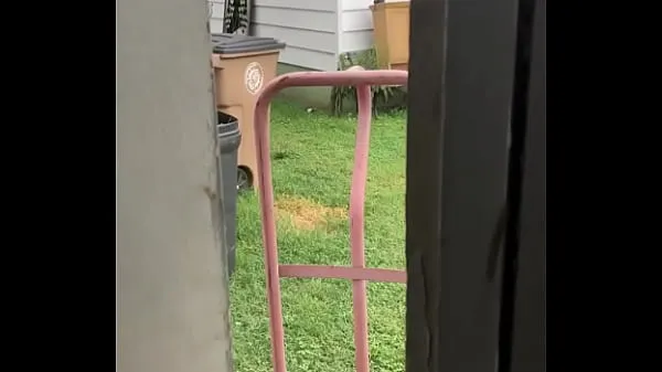 Pissing outside in my shed Clip mới hấp dẫn