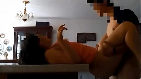 Heiße Süßes mexikanisches Pubertätsvideo einer Studentin, die auf der Küchentheke fickt, während ihre Eltern weg sind, auf jede erdenkliche Weise gefickt wird und POV-Cumshot in die Muschi bekommtneue Clips