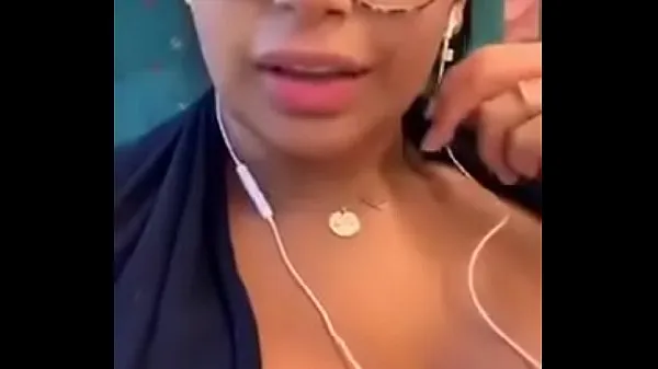 Chica buenísima en tren clips nuevos