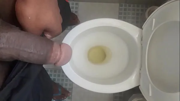 Populaire me pissing nieuwe clips