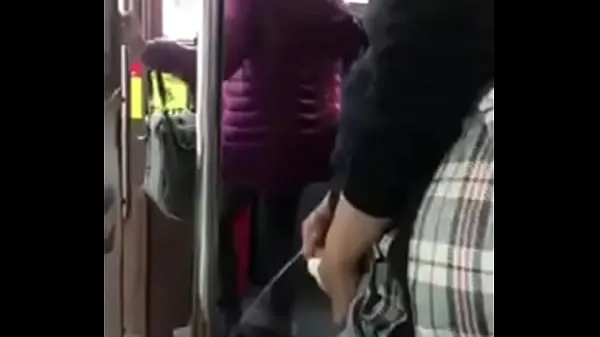 Populaire Gay man peeing on tram publicly nieuwe clips