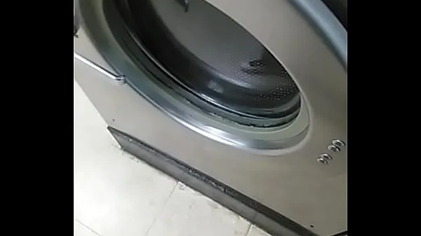 Καυτά Flashing dick in laundromat νέα κλιπ