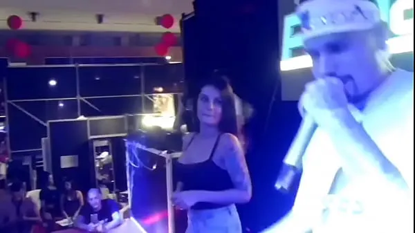 Cantante de hip hop follandose a la bailarina clips nuevos