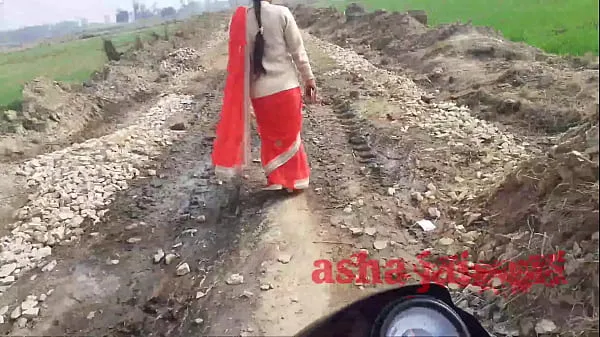 Hot Desi village aunty was going alone, she was patted new Clips