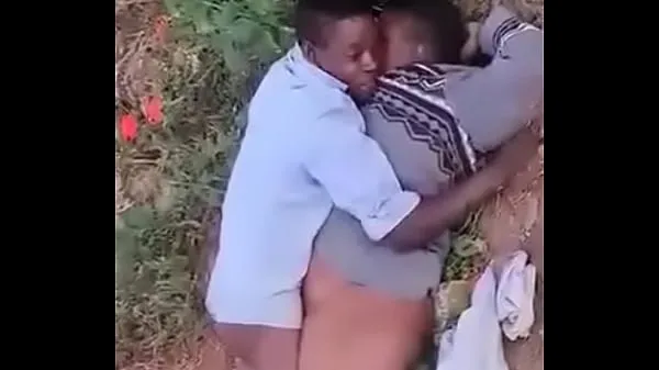 Vieux couple baise en plein air en Afrique du Sud nouveaux clips chauds