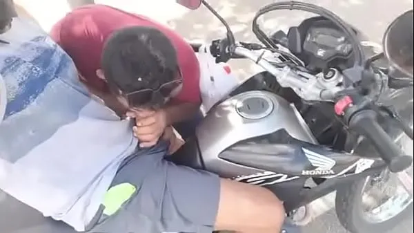 Sıcak Mamando o motoboy yeni Klipler