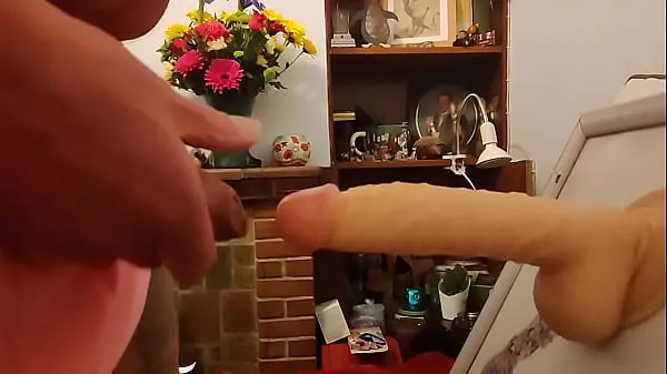 Hot Masturbarsi velocemente con una grossa sborrata nuove clip