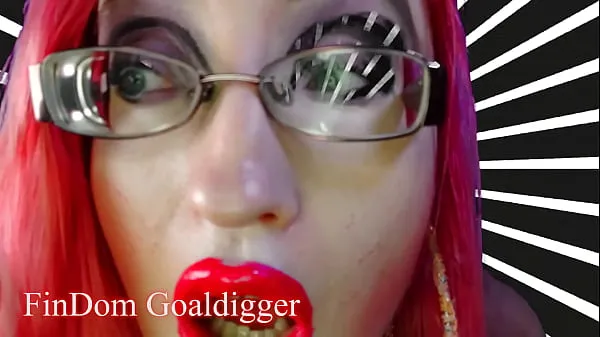 Hot Eyeglasses and red lips mesmerize new Clips