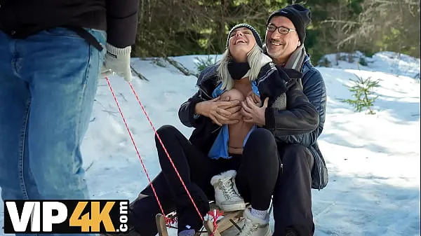 Kuumia DADDY4K. Sex(-cident) While Skiing uutta klippiä