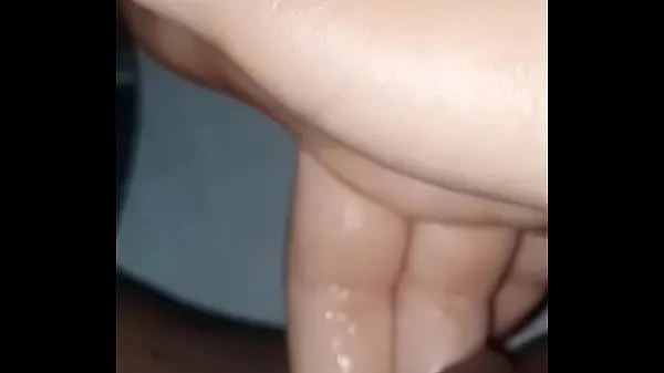 Hot Wet pussy masturbating nuove clip