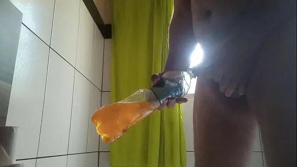 Full bottle of piss Clip mới hấp dẫn