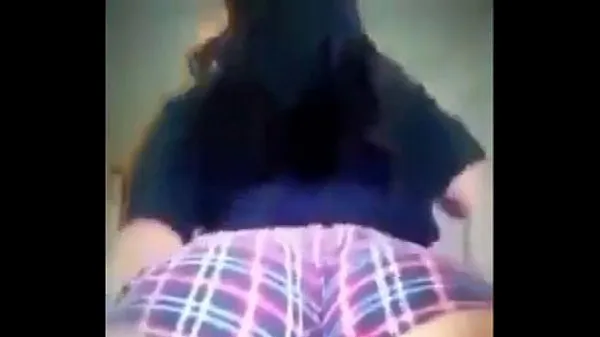Hot Thick white girl twerking new Clips