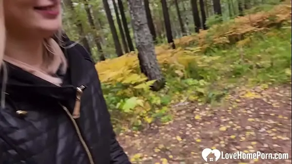 Sexy babe gets dicked in the woods clips nuevos